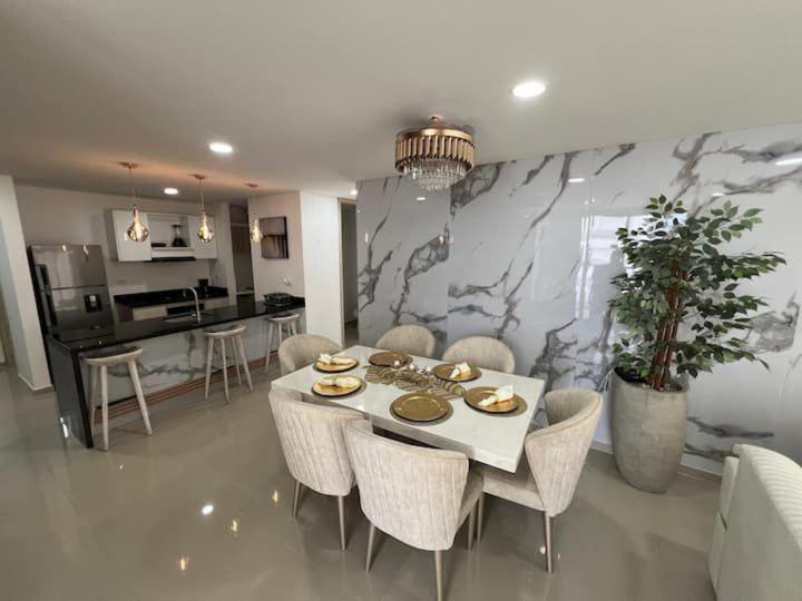 Apartamento Hermoso Con Vista Al Mar Muy Bien Ubicado *